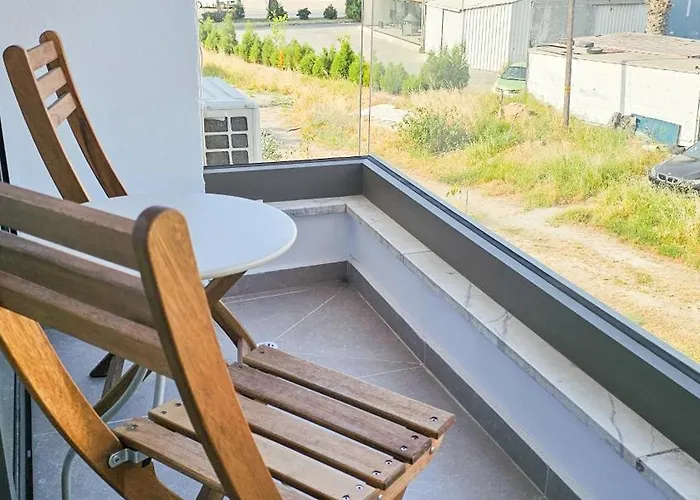 Beachside Breeze * Larnaca