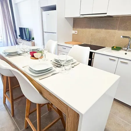 Beachside Breeze Apartament Larnaca