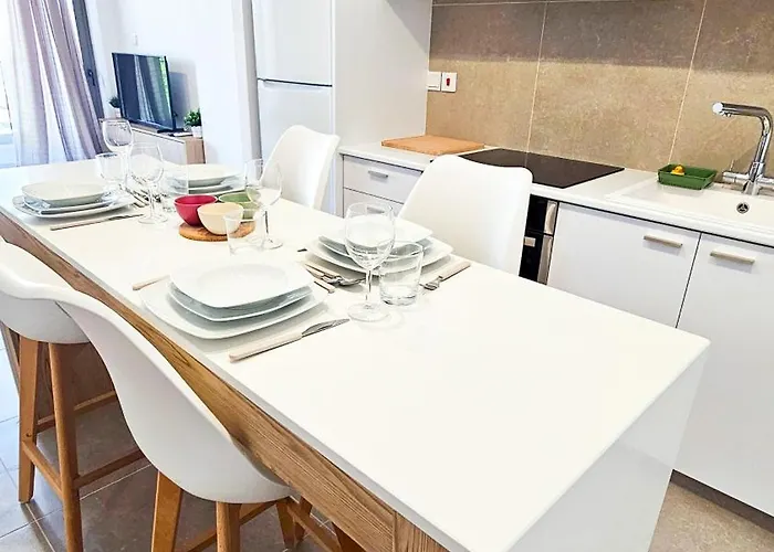 Beachside Breeze Apartment Larnaca